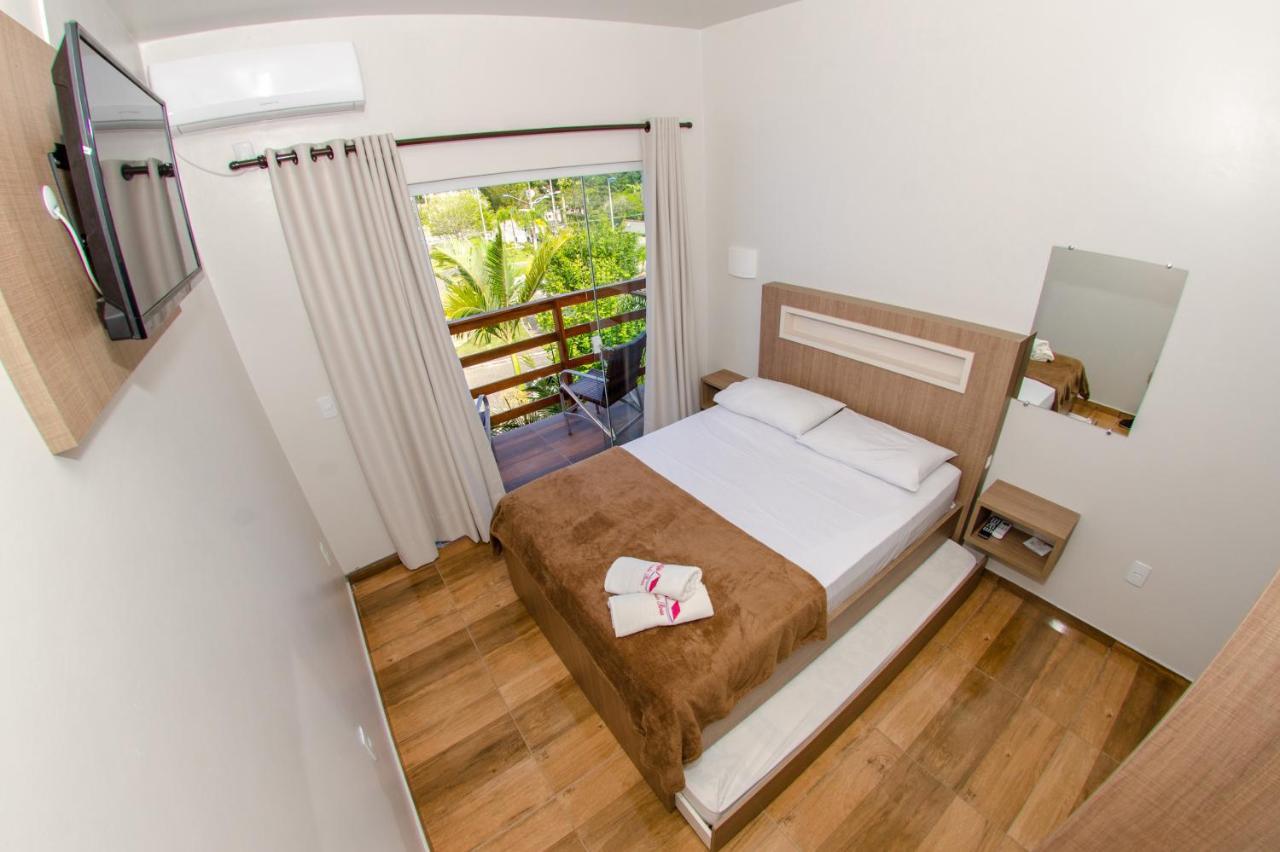 Quarto Triplo com Varanda